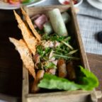 Insalata Primavera Vietnamita con Gamberi