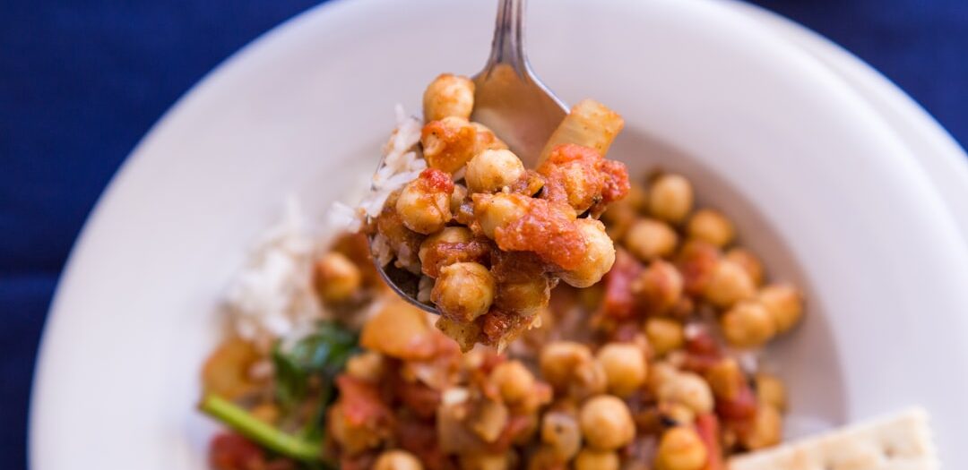 Lamb and Chickpea Stew (Yakhnet Hummus)