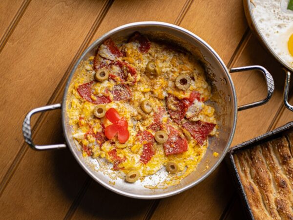 Menemen – Turkish Scrambled Eggs with Spring Vegetables