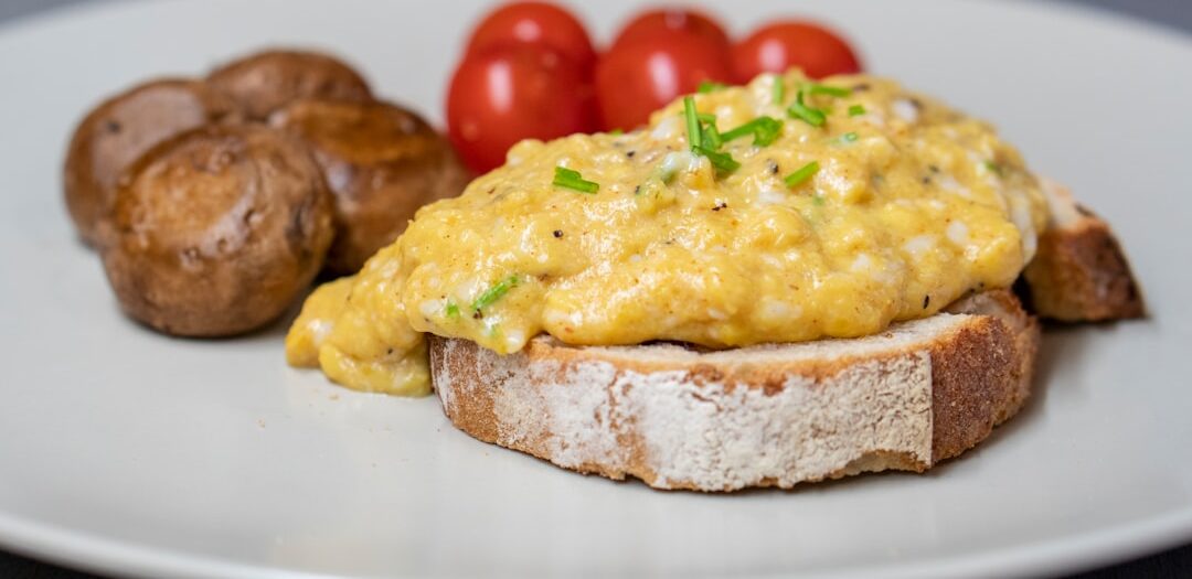 Scrambled Eggs with Smoked Salmon and Toast